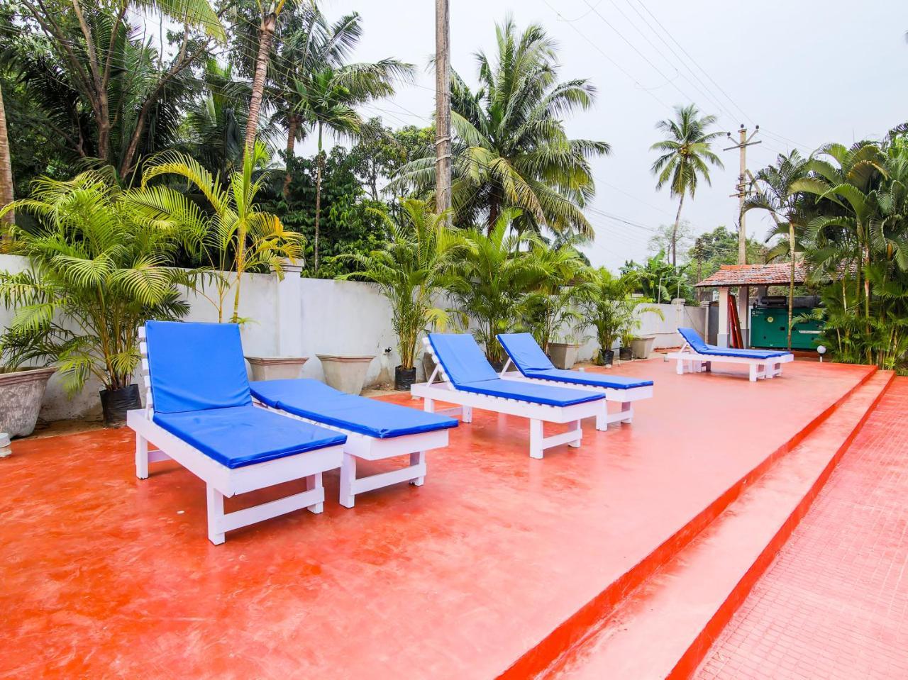 Oyo 22056 Arambol Plaza Beach Resort Екстер'єр фото