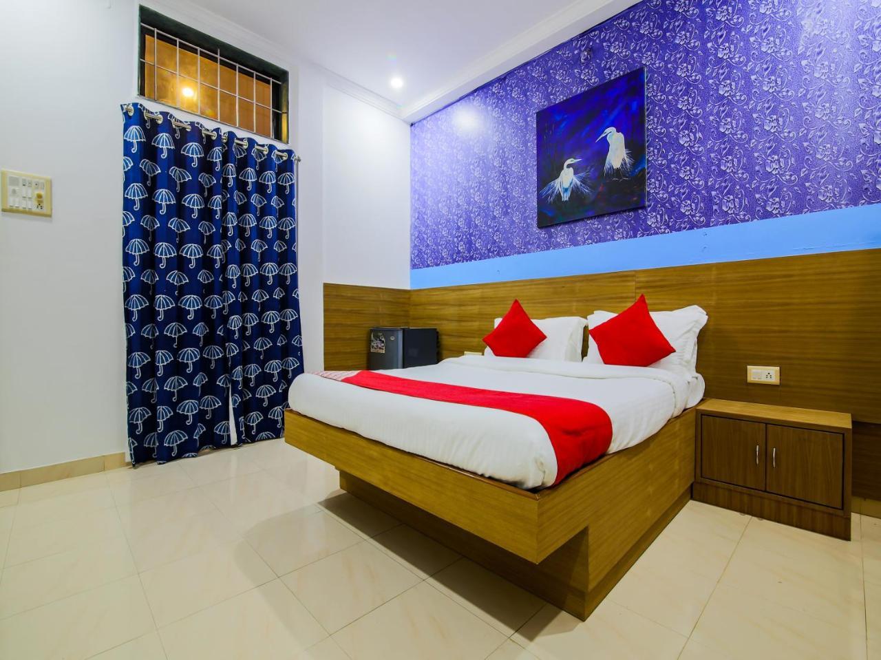 Oyo 22056 Arambol Plaza Beach Resort Екстер'єр фото